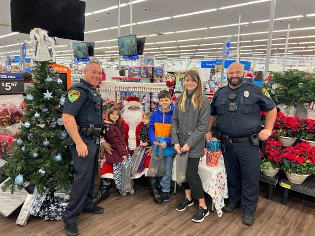 shop with a cop 2022 2